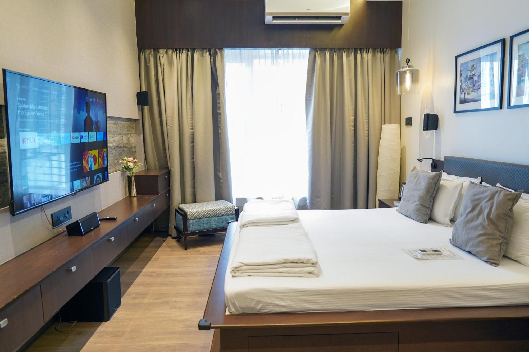 Central Bed & Breakfast Kolkata Bagian luar foto