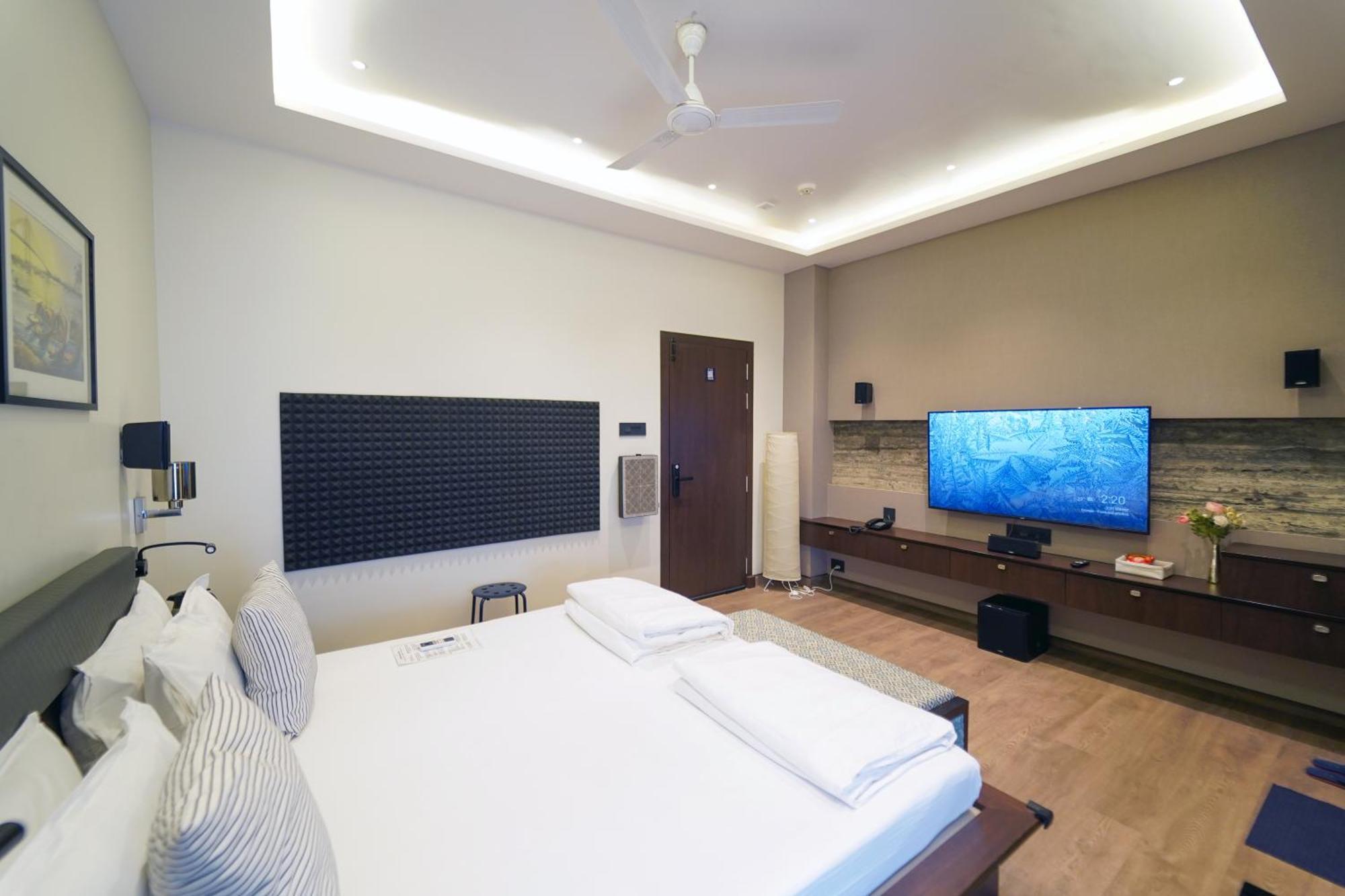 Central Bed & Breakfast Kolkata Bagian luar foto