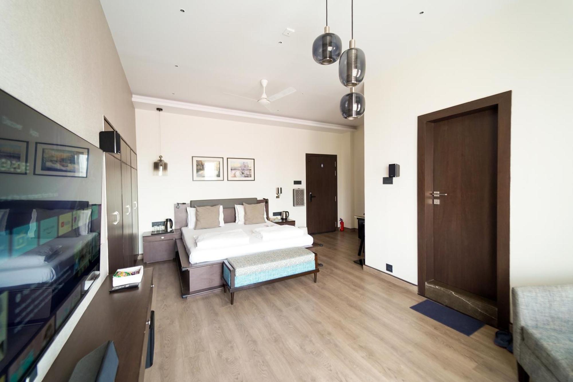 Central Bed & Breakfast Kolkata Bagian luar foto