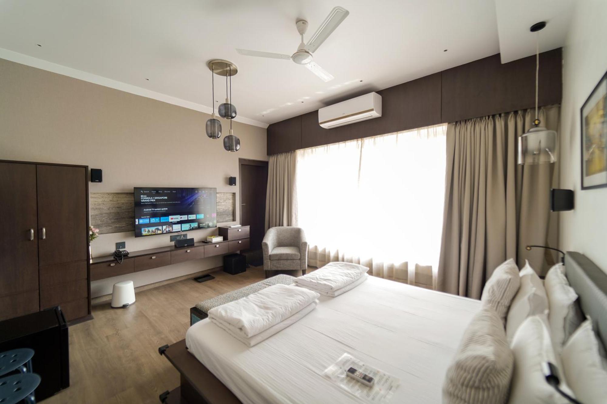 Central Bed & Breakfast Kolkata Bagian luar foto